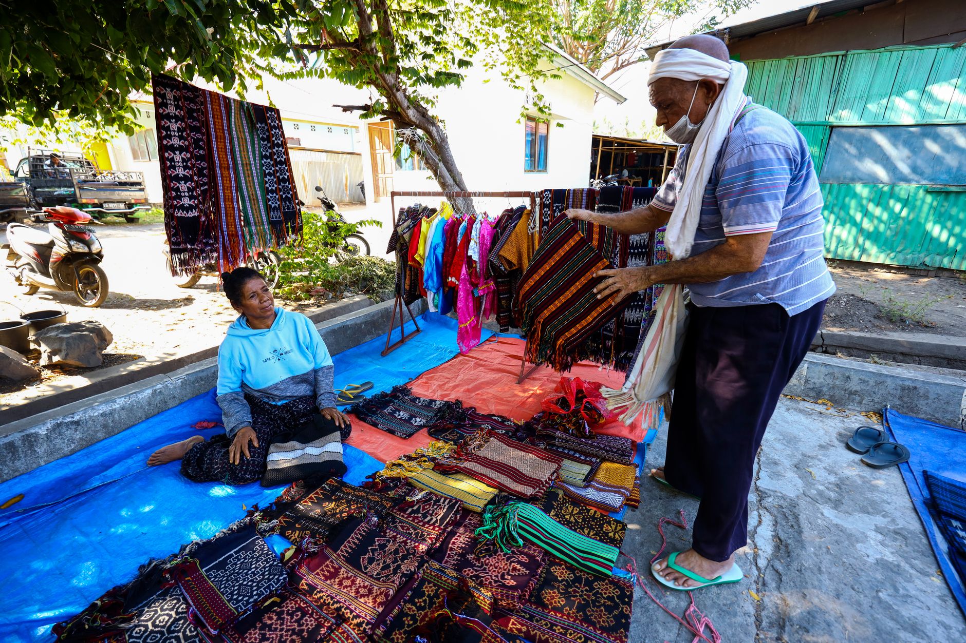 Textile markets and villages (Day of the Dead, if your dates line up)